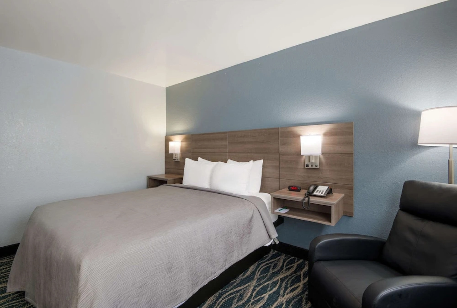 Super 8 Oneida Verona