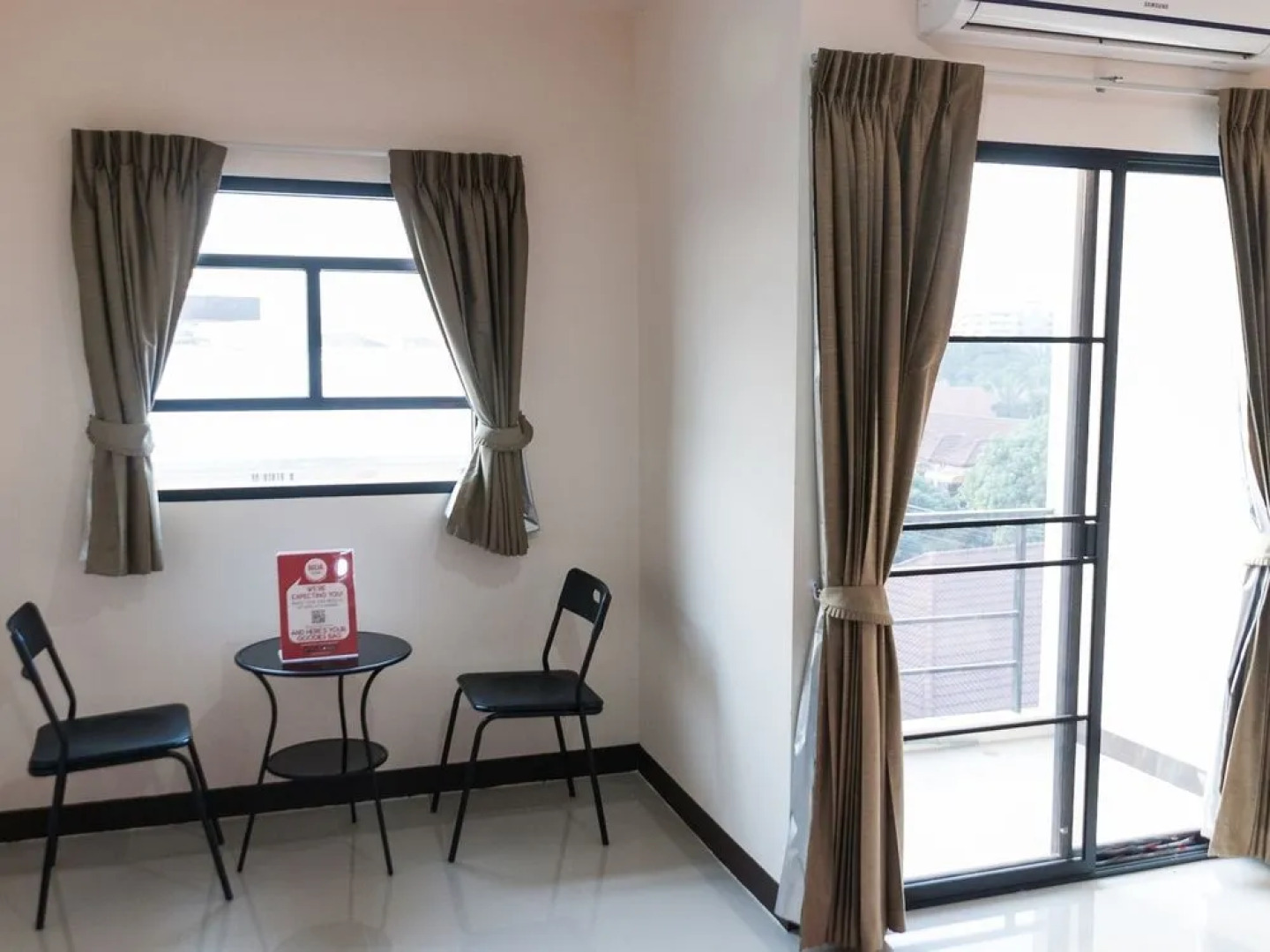 Nida Rooms Don Kaew 700 Years Stadium