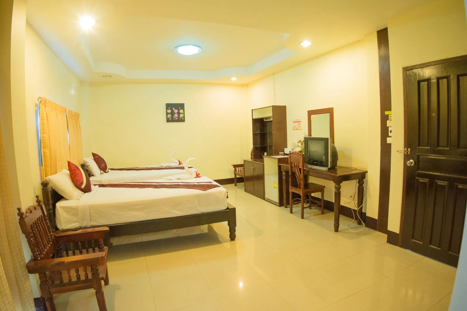 Submukdaphoomplace Hotel