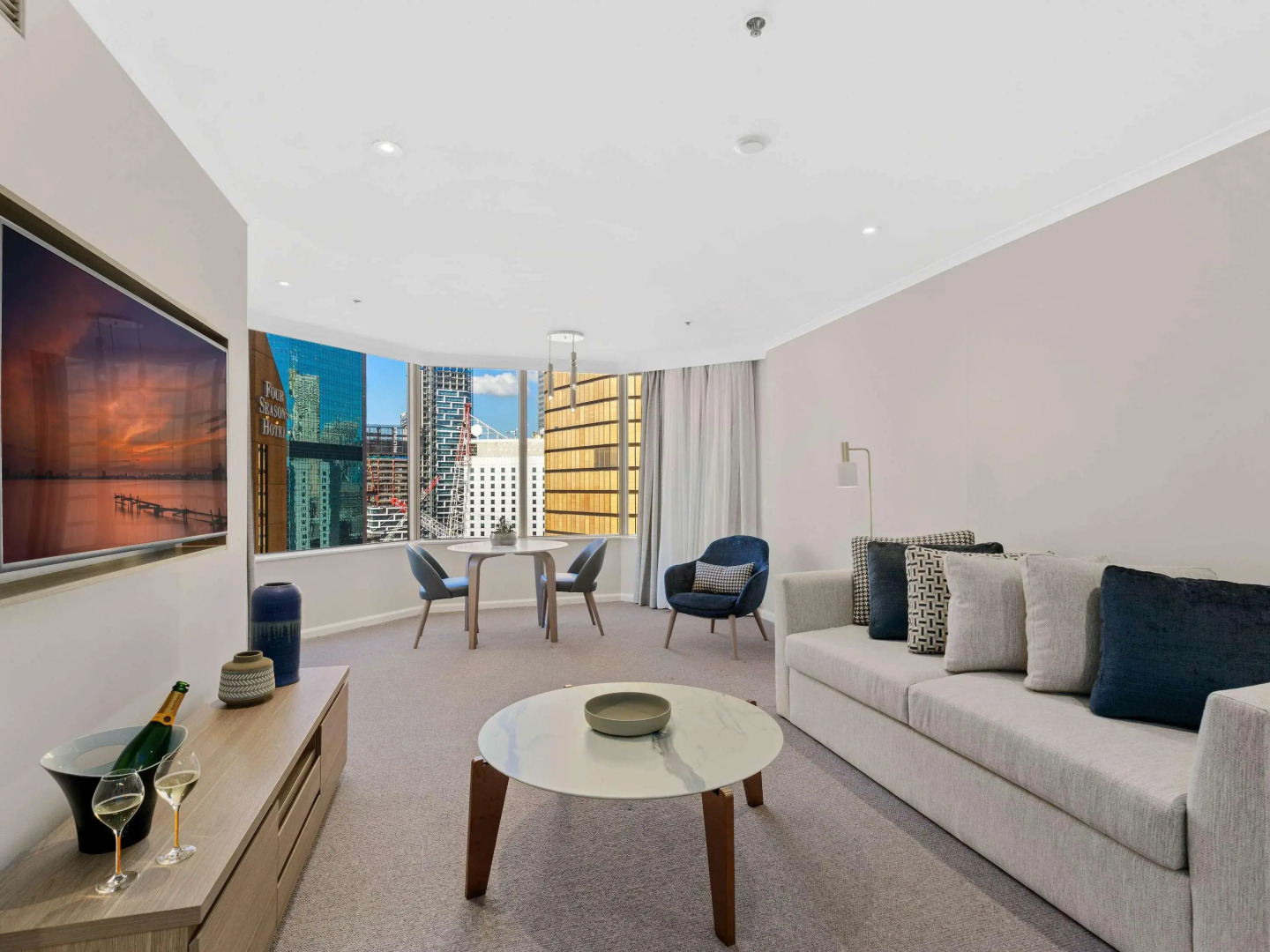 The Sebel Quay West Suites Sydney