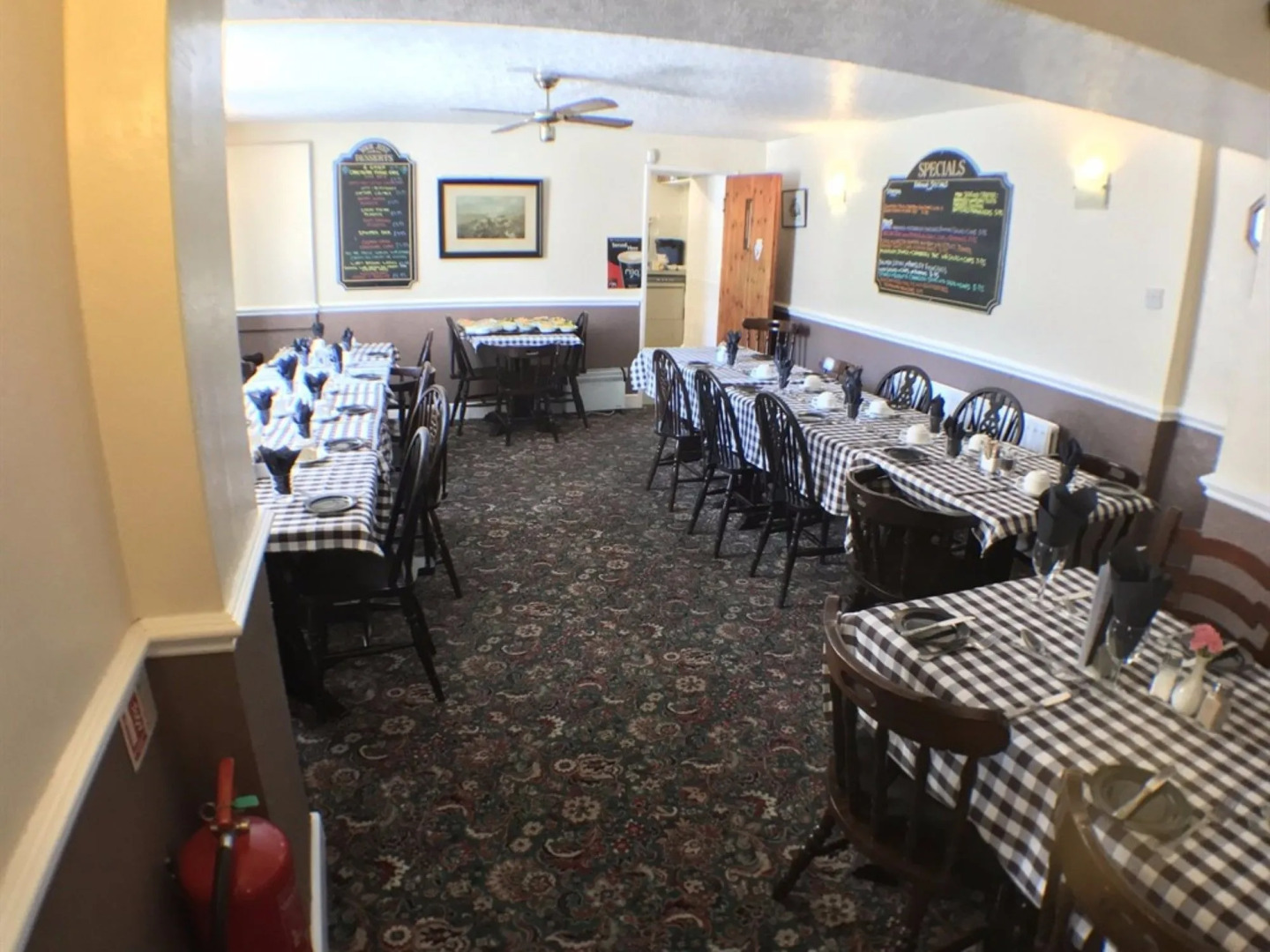 The Fox & Hounds Inn