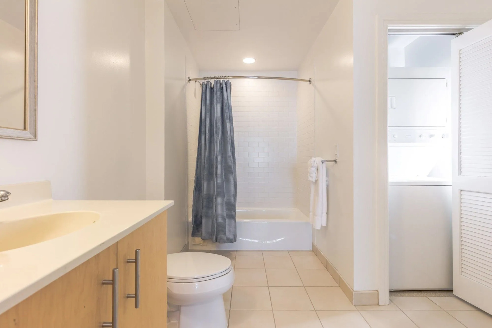 Global Luxury Suites at West End