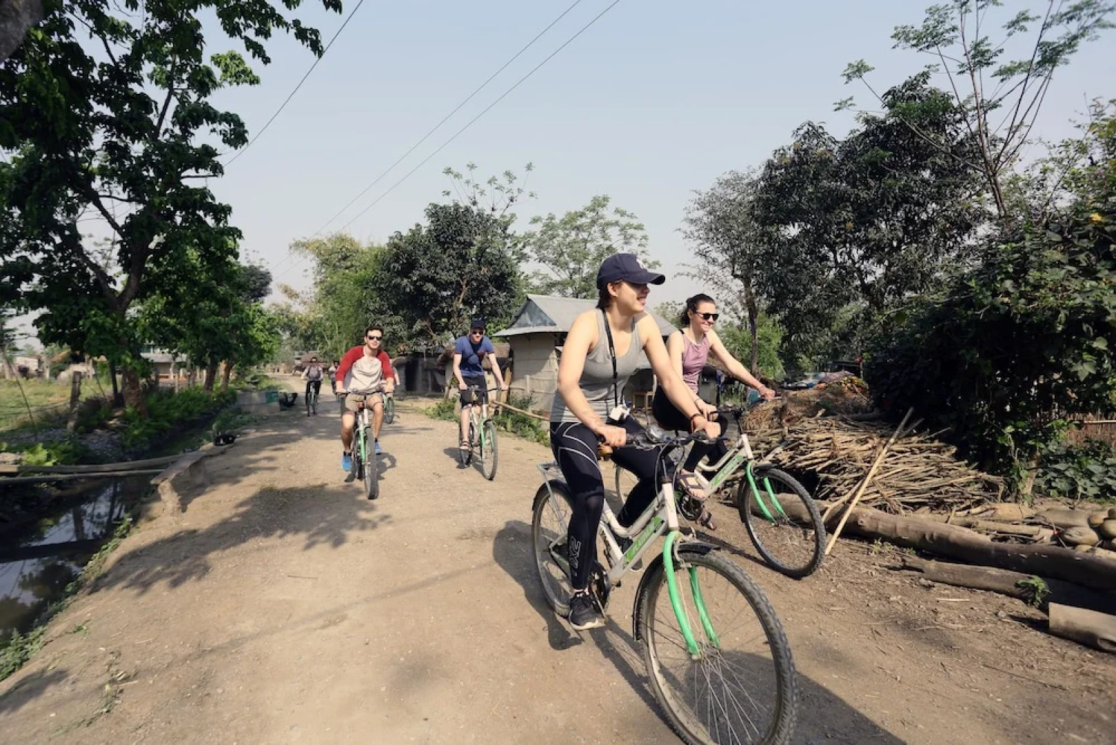 Nana Jungle Resort Near Chitwan National Park