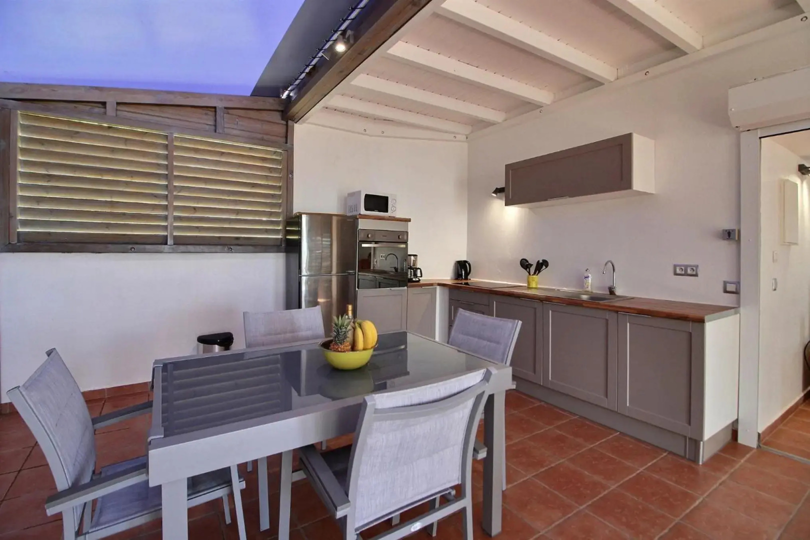 Appartement THOMANA , jacuzzi privé, plage à 200 m
