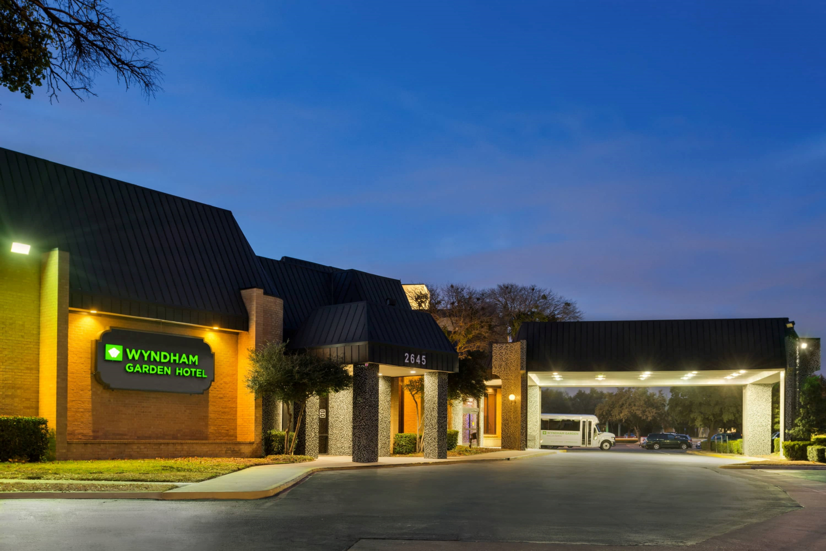 Holiday Inn Select North Dallas
