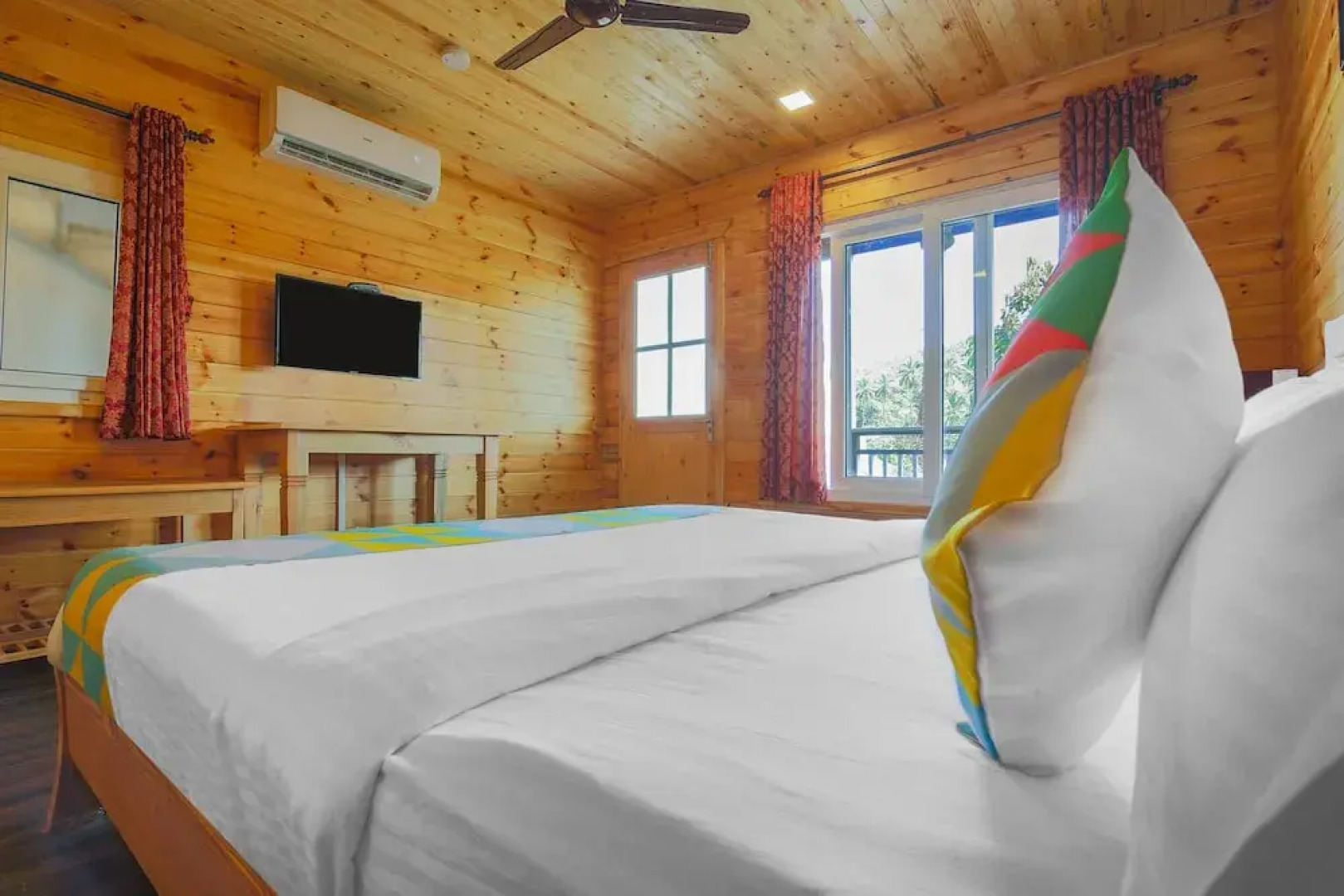 OYO 24001 Home Exotic Cottages Arambol