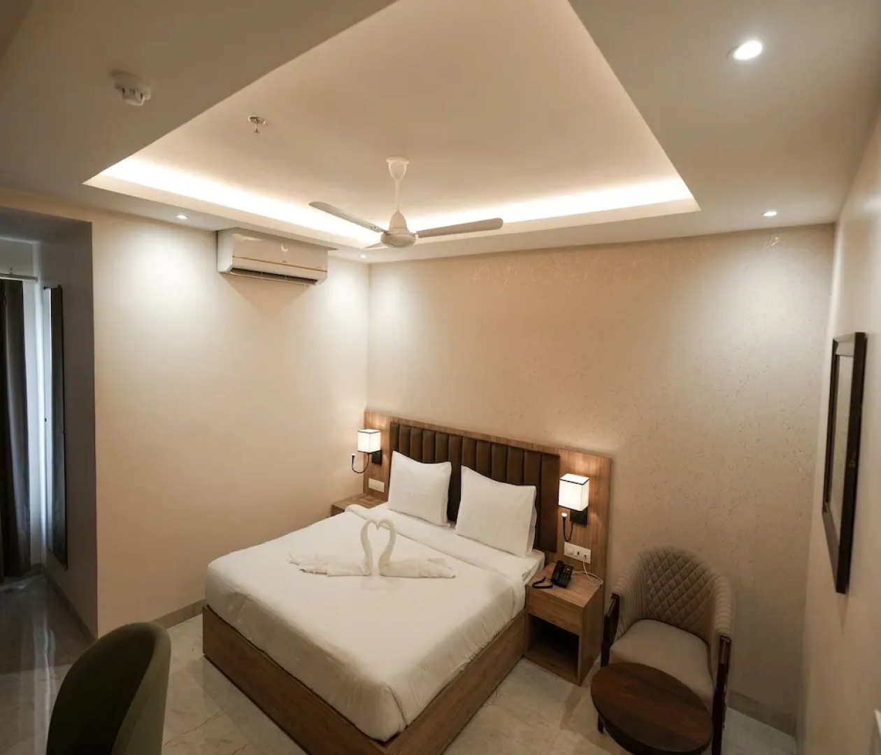 Hotel The Avoir Asansol