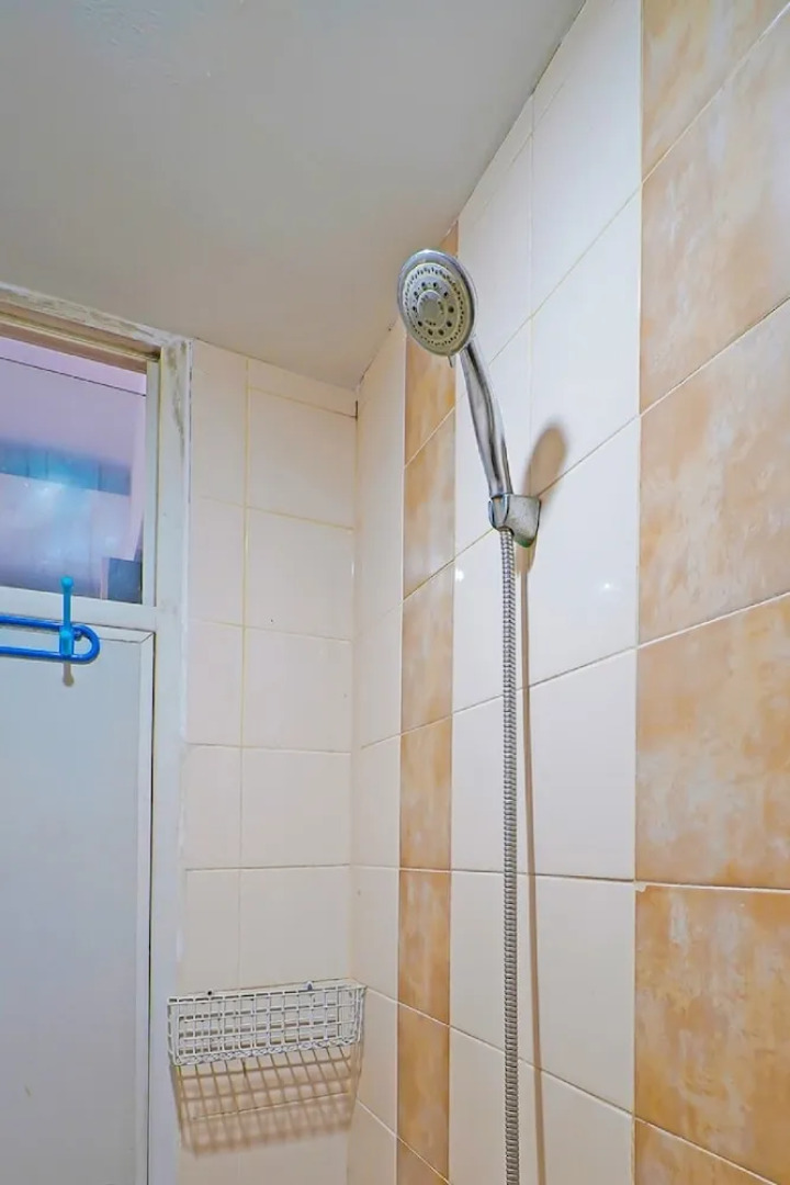 OYO Life 92774 The Edge Apartment By My Home