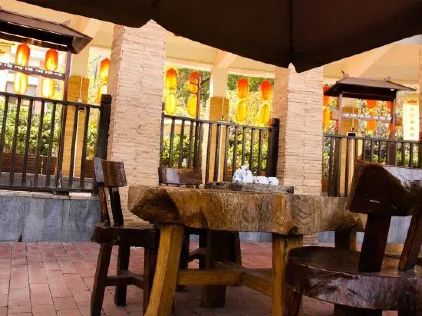 The Taibai Mountain Phoenix Spr Hotel