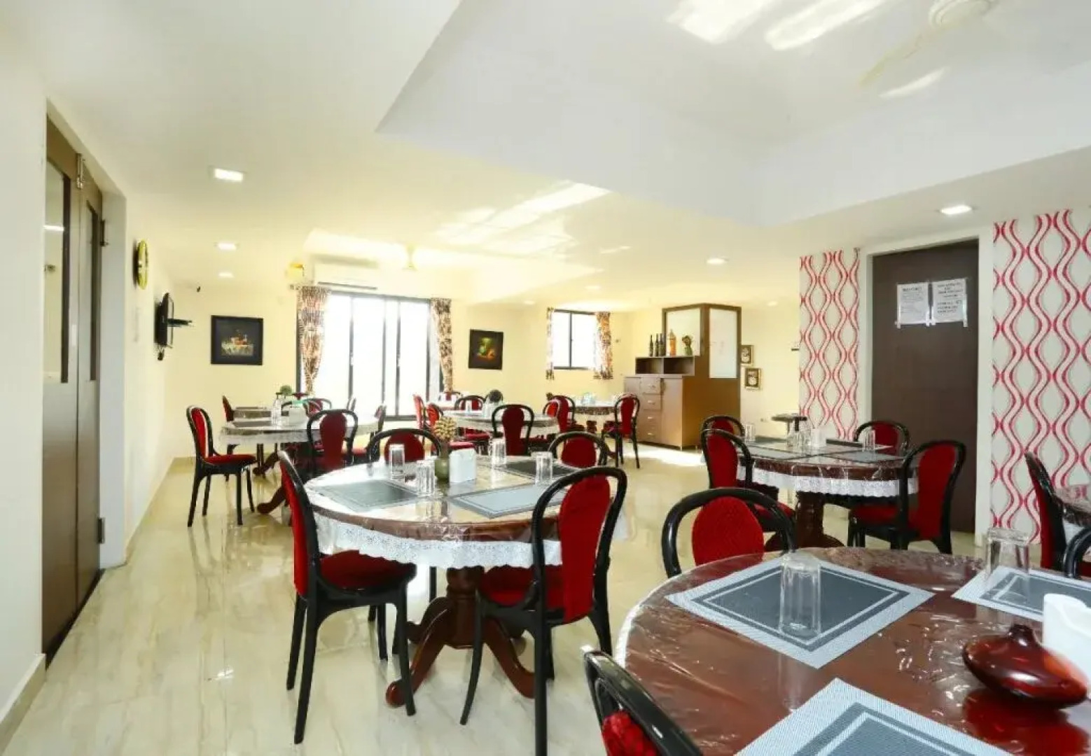 SilverKey Executive Stays 20010 Kakkanad