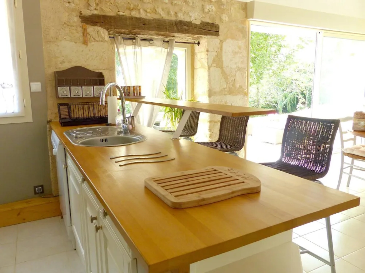 House With 3 Bedrooms in Saint-germain-du-salembre, With Pool Access,