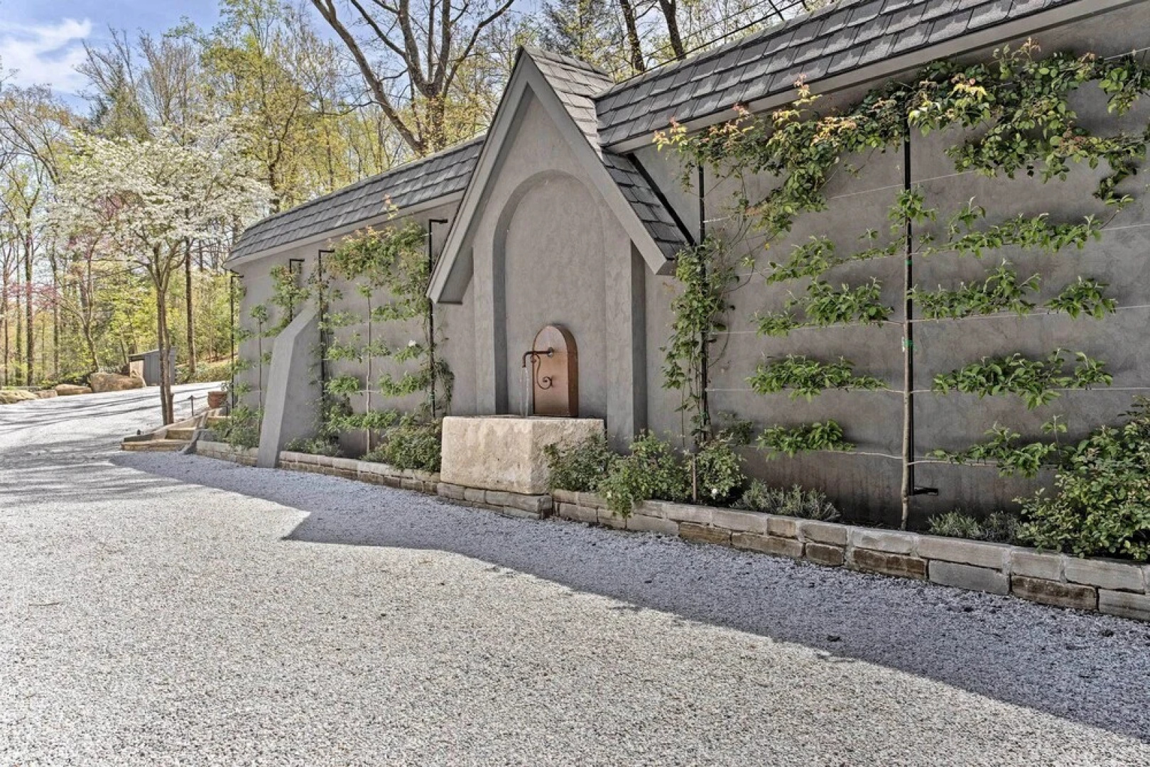 Enchanting Tryon Home w/ Hot Tub ~ 14 Mi to Tiec!