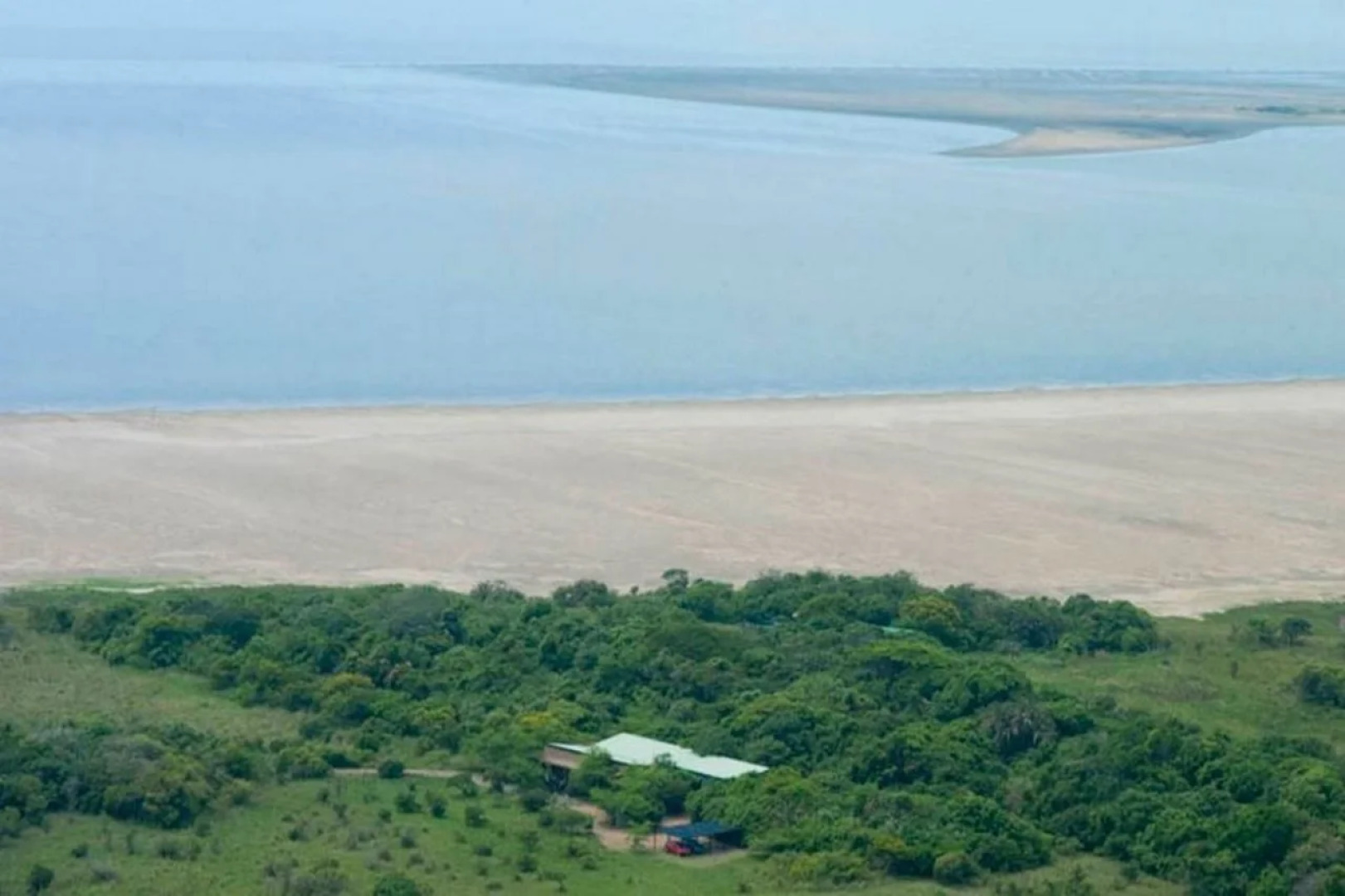 Makakatana Bay Lodge