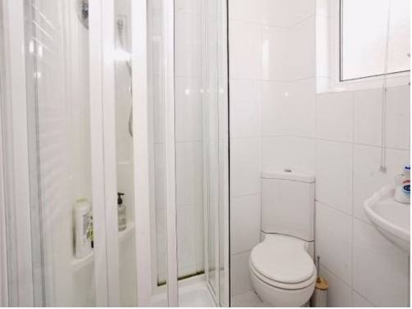 Roban House Guest House