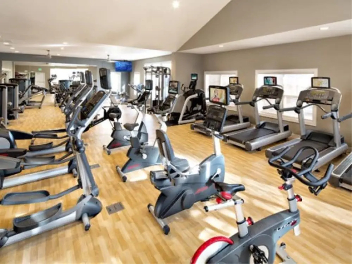 Global Luxury Suites at Waltham