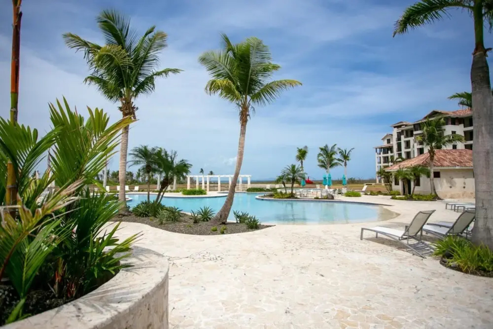 Impressive 2 Bedroom Luxurious Ocean View Apartment at Exclusive Solarea Complex