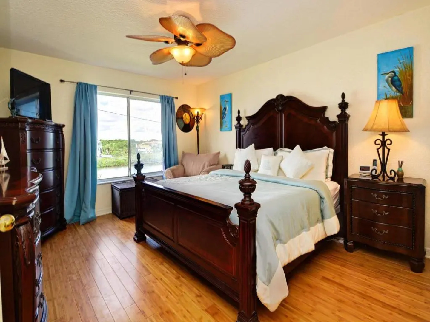 West Coast Vista 3E Bay View Condo 442