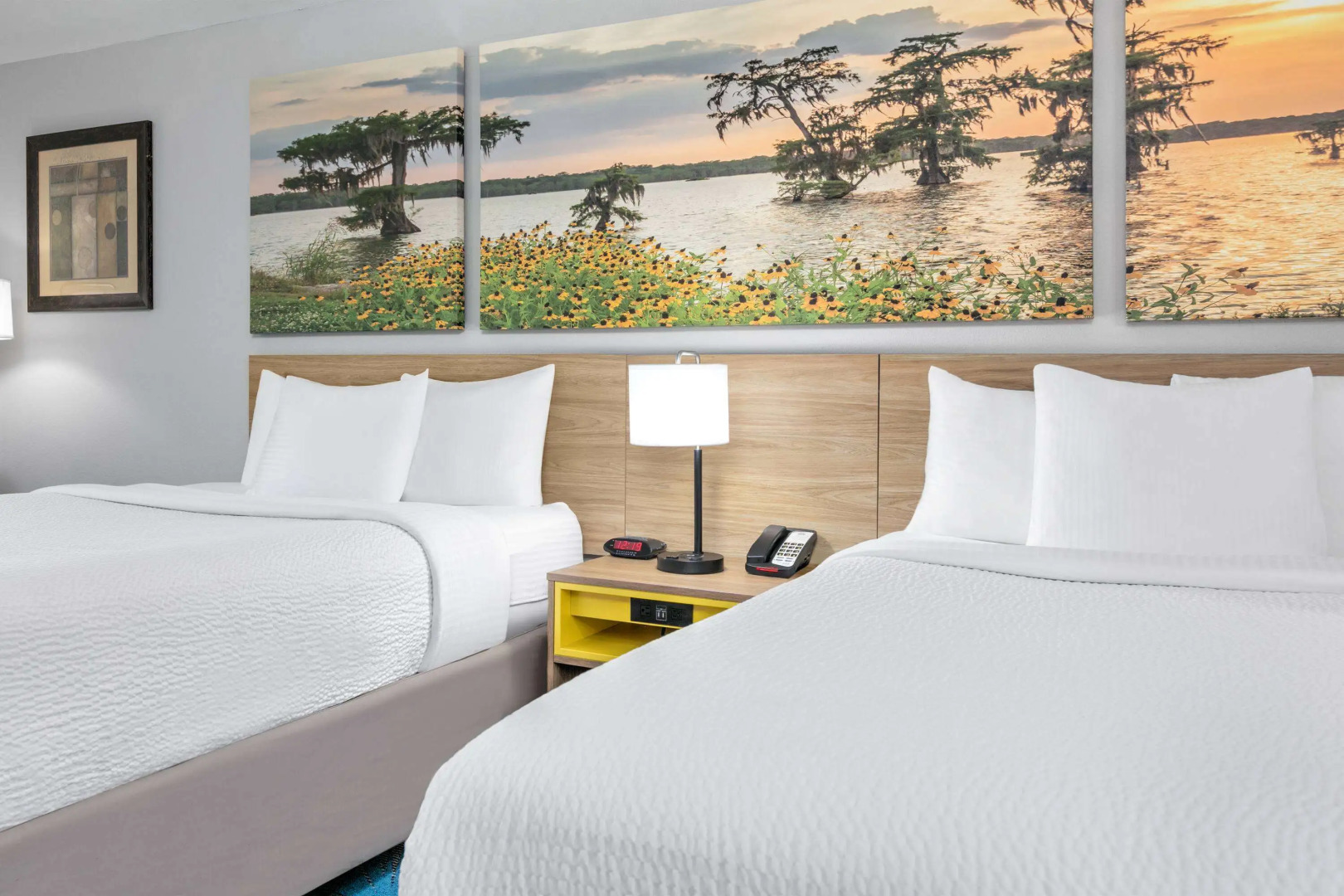 Days Inn & Suites by Wyndham Cabot