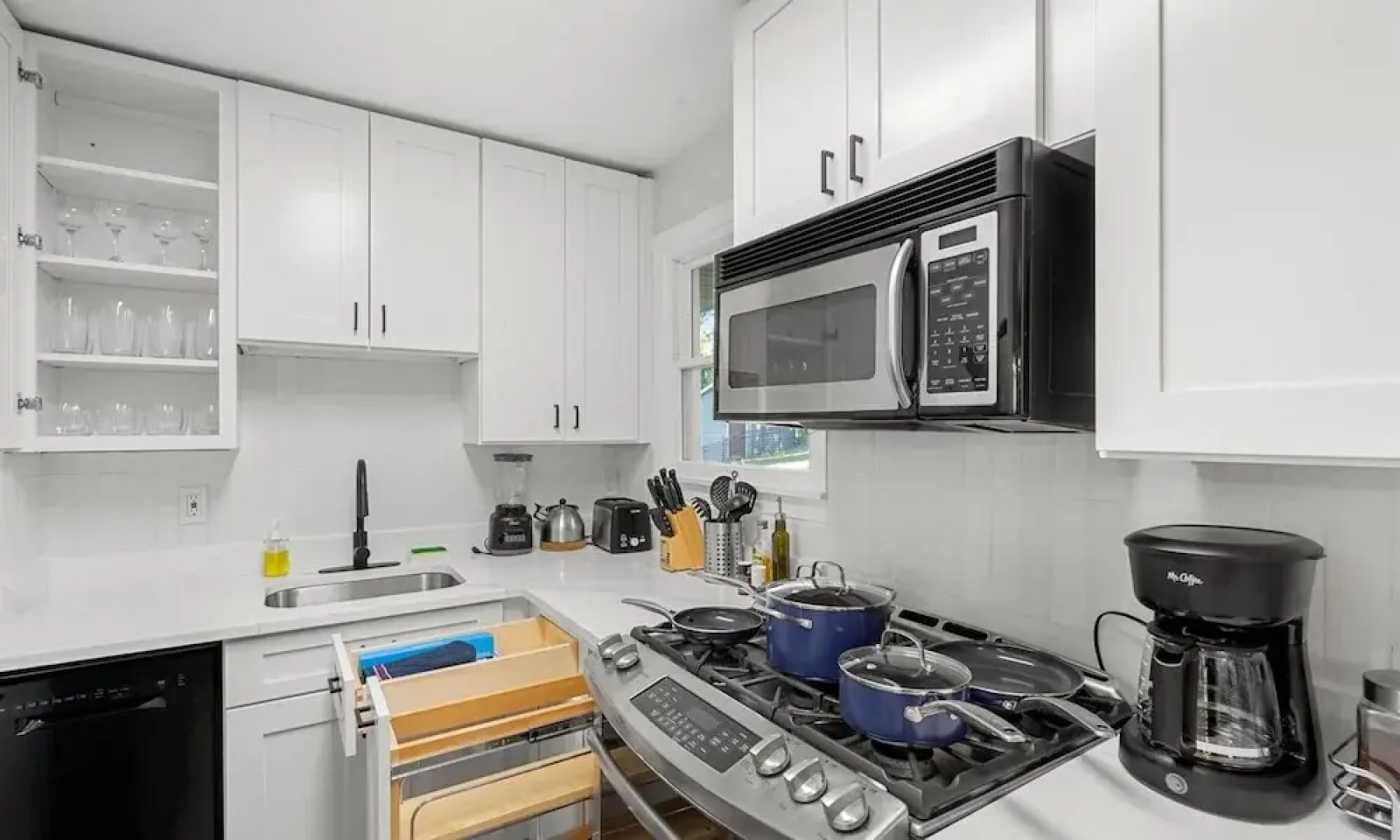 Upscale Old Town Views 3BD Lux