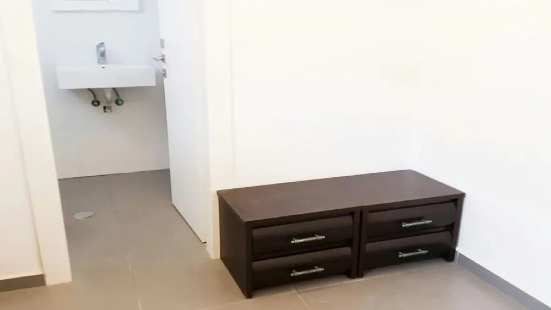 Luxury apt heart  Bat-Yam 3 m walk beach