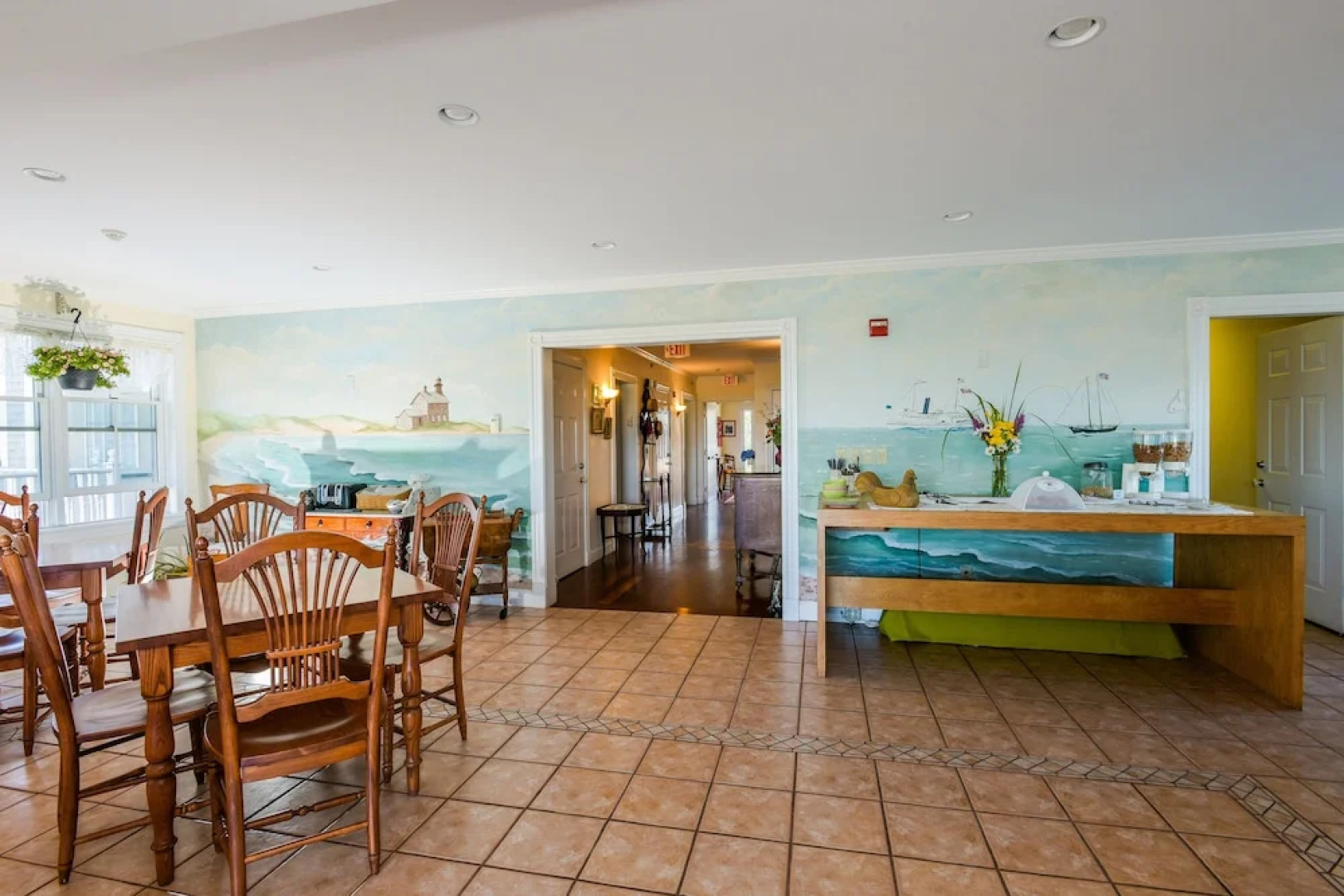 Payne's Harbor View Inn