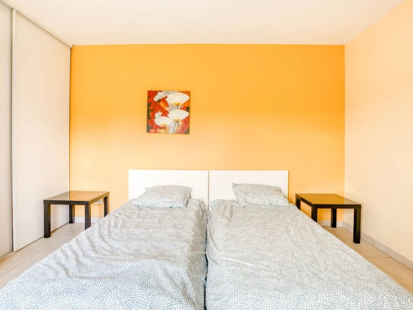 Luxury Villa in Aigne with Swimming Pool