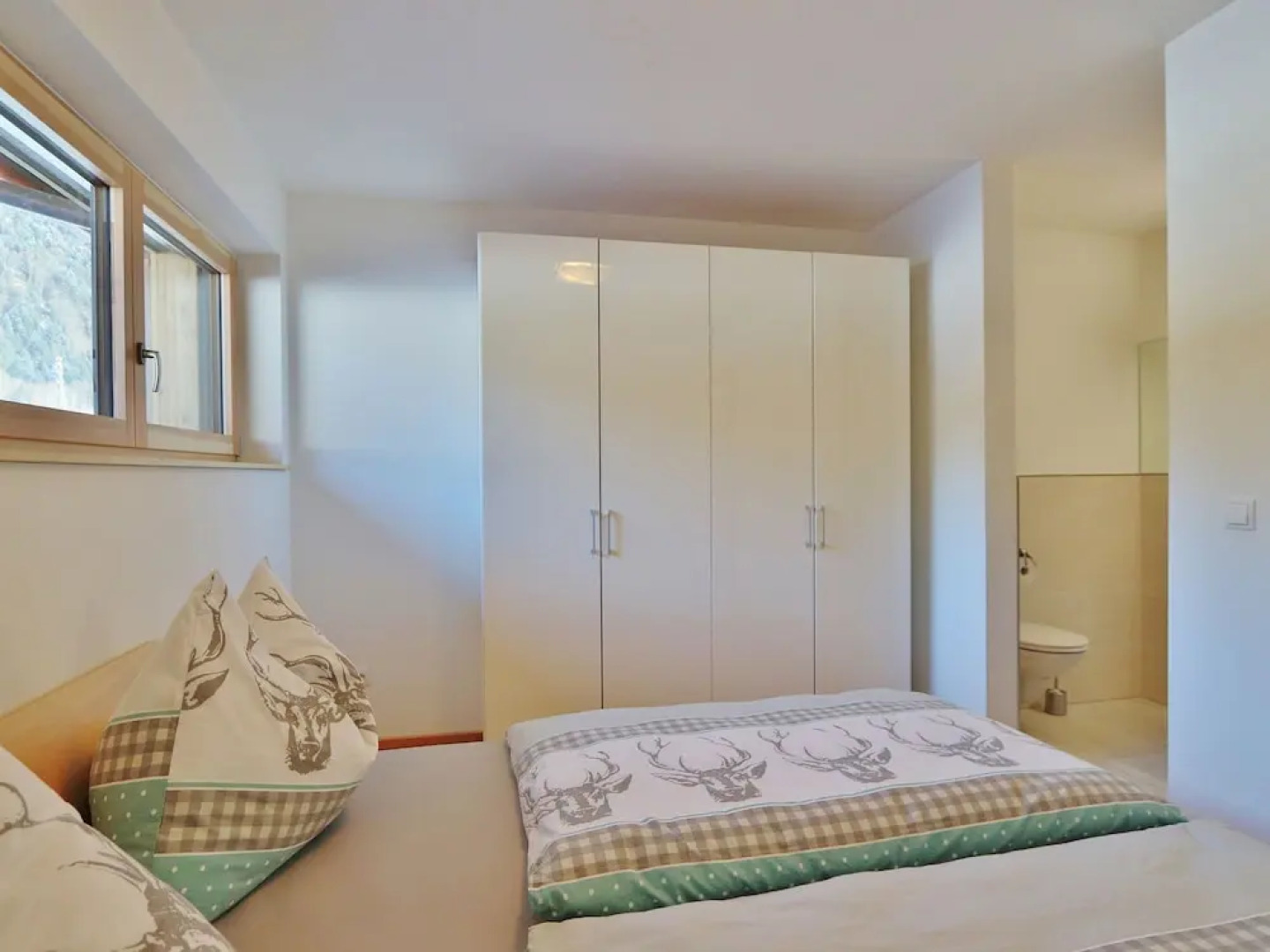 Sunlit Apartment near Forest in Itter