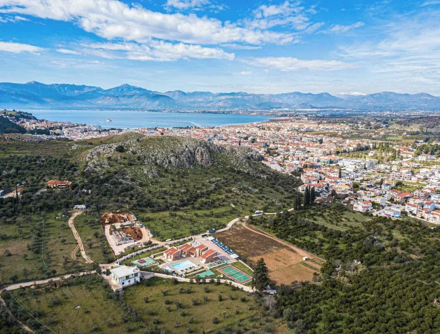 99 Luxury Exotic Villas