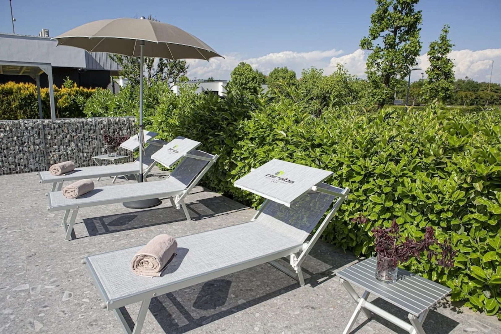 MEALBA HOTEL Suite & Pool