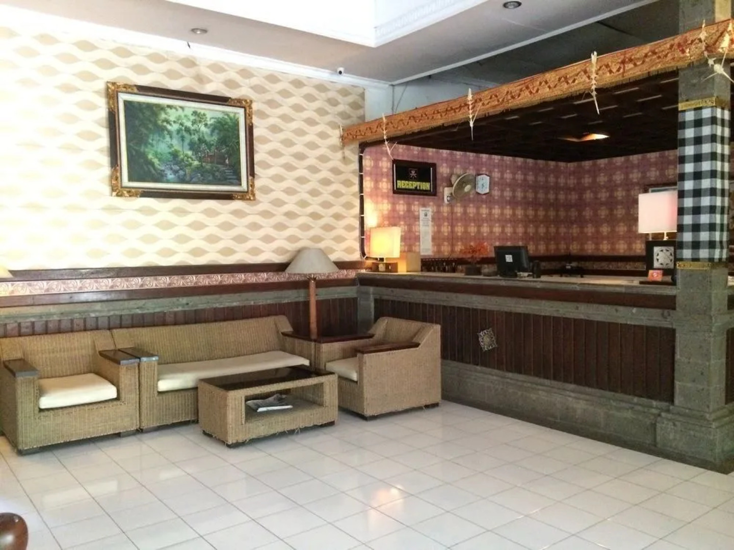 Cempaka Lovina Hotel