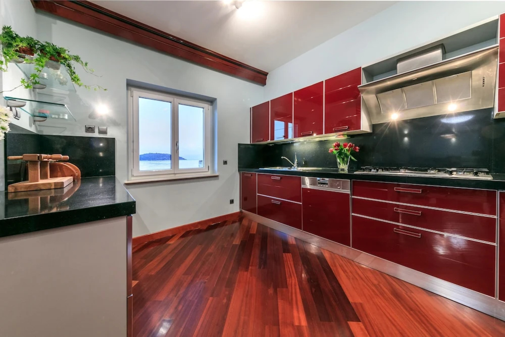 Apartments Donna with Sea View