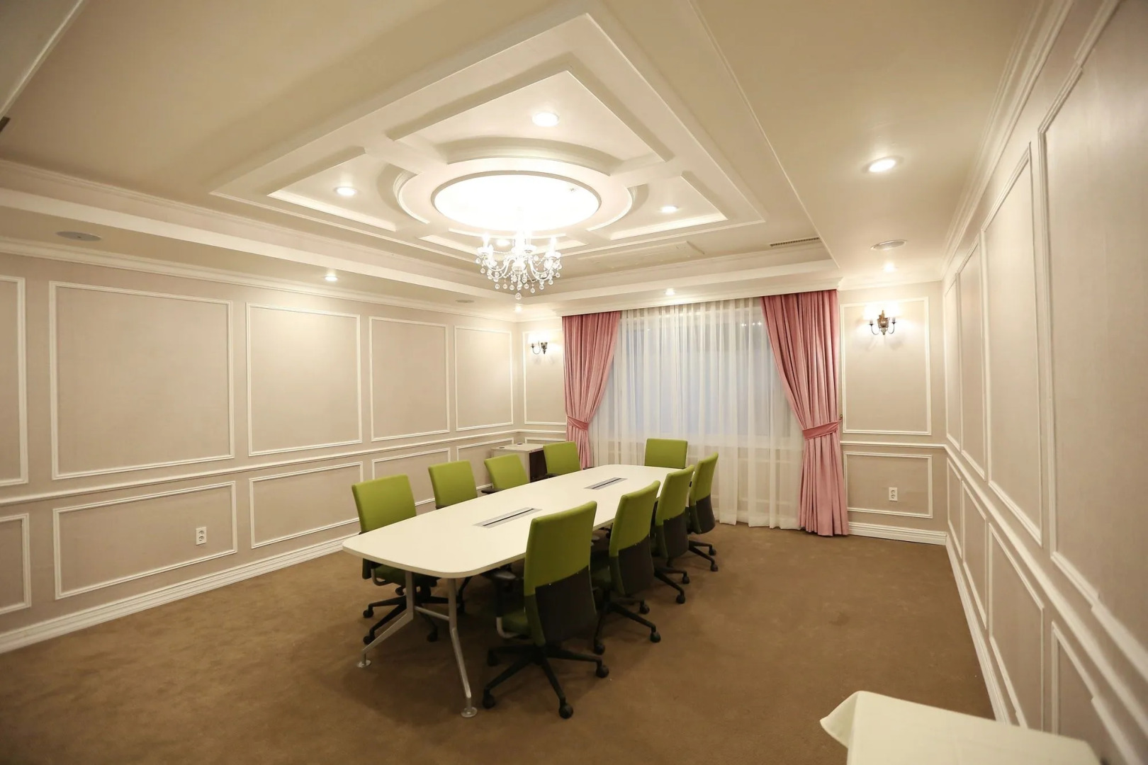 Palgong Emillia Hotel