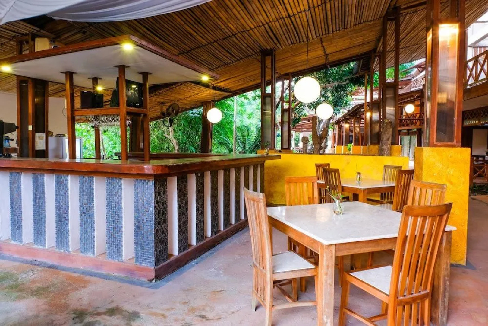 OYO 1099 Bandini Riverside Cottage