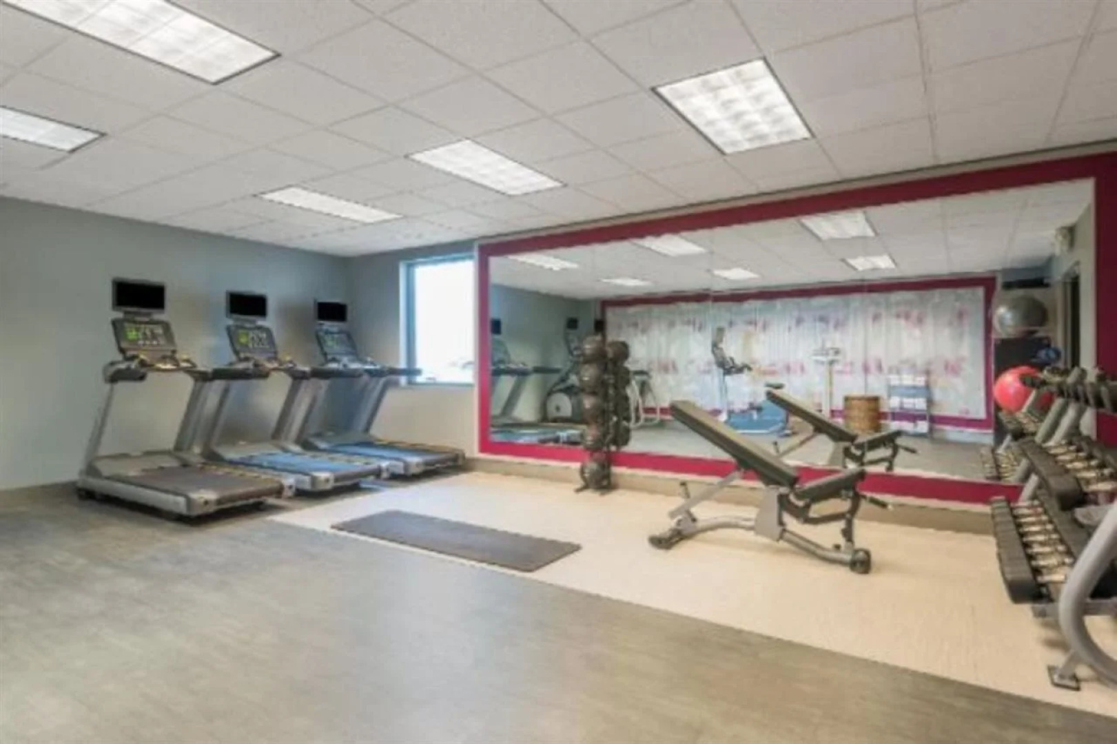 Crowne Plaza Indianapolis-Airport by IHG