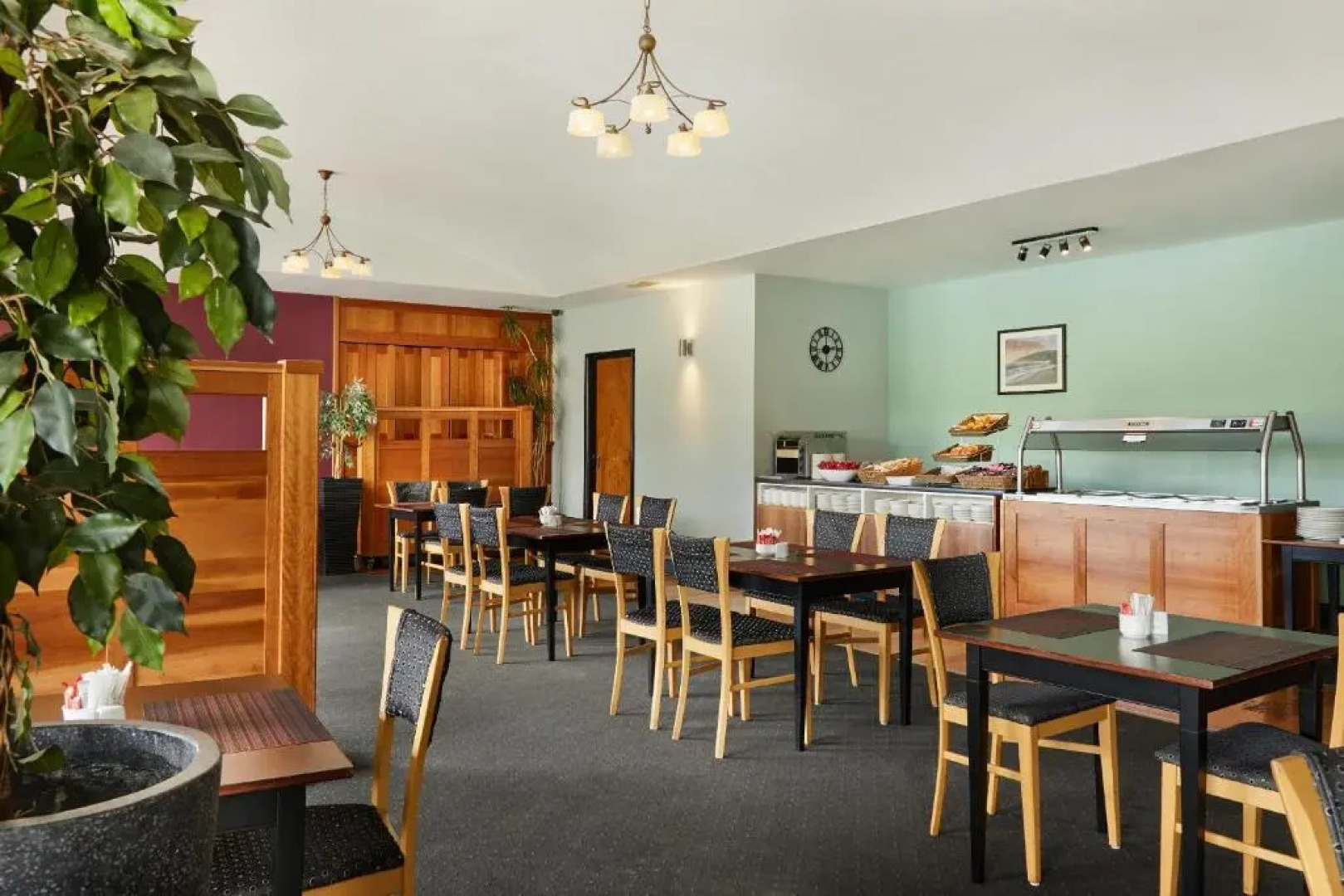 Waterford Marina Hotel