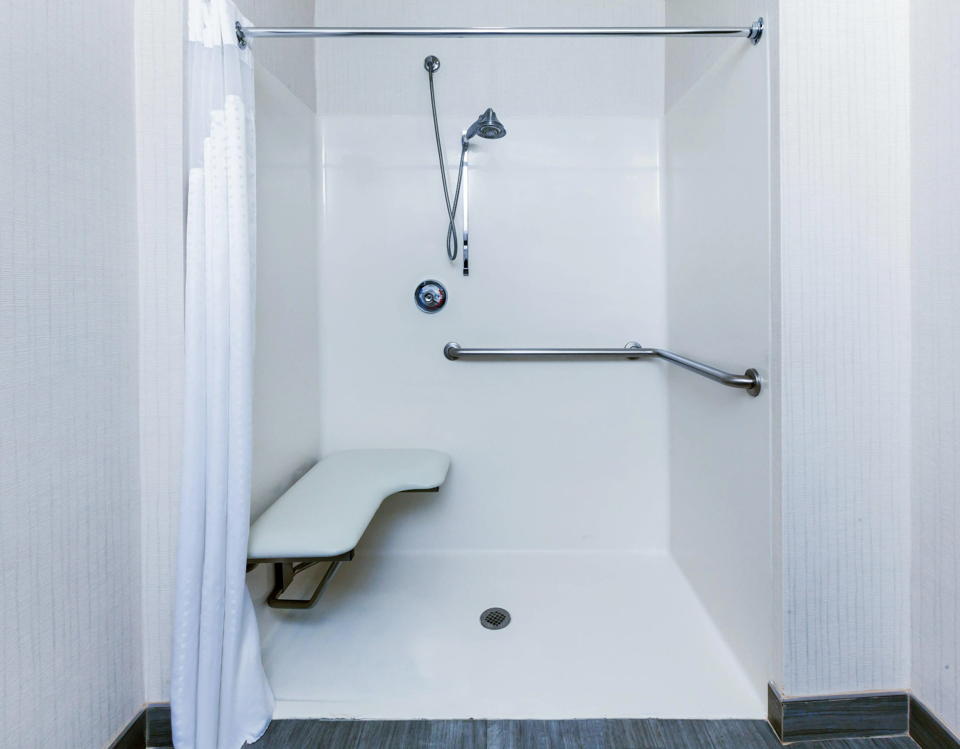 Holiday Inn Express & Suites Houston East, by IHG