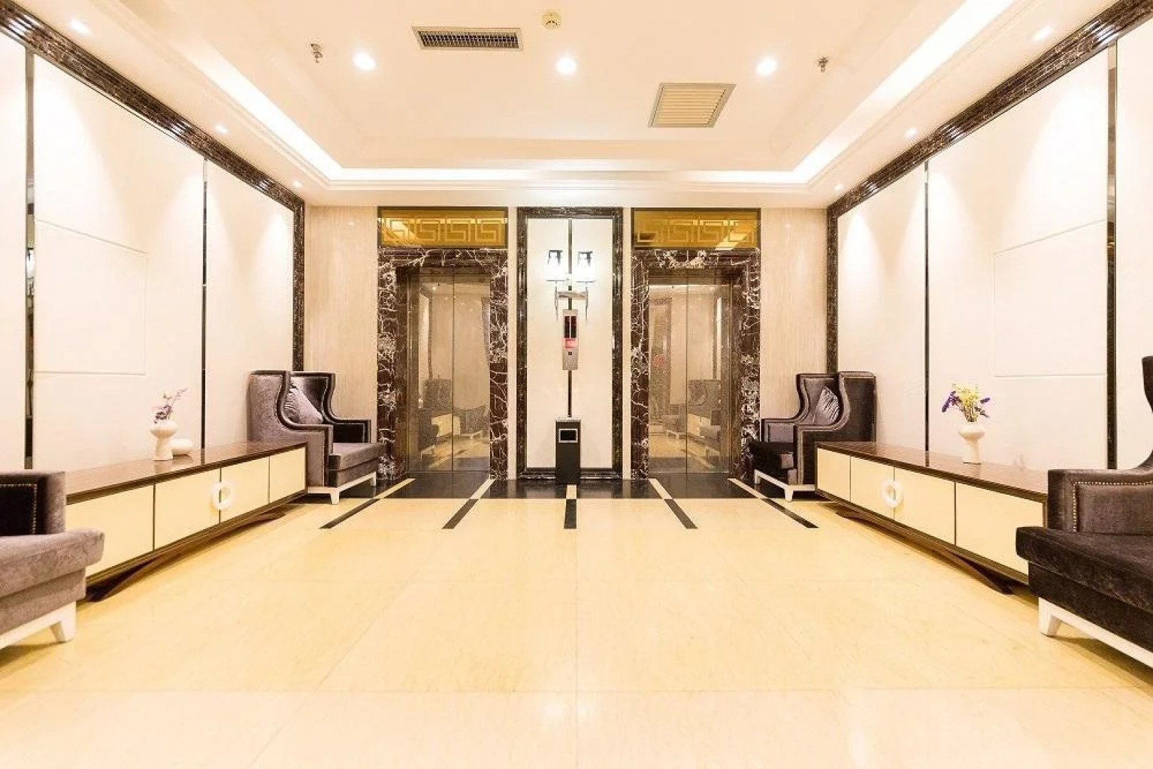 East Queen Hotel Lanzhou Taohai Branch