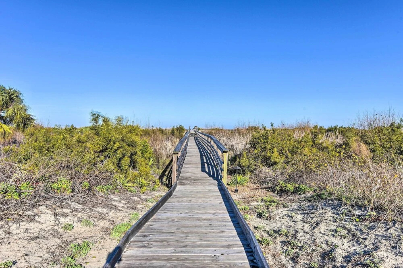 St Helena Island Retreat w/ Deck: Walk to Beach