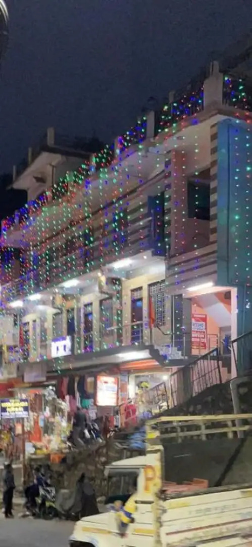 Goroomgo Girish Alay Homestay Uttarakhand