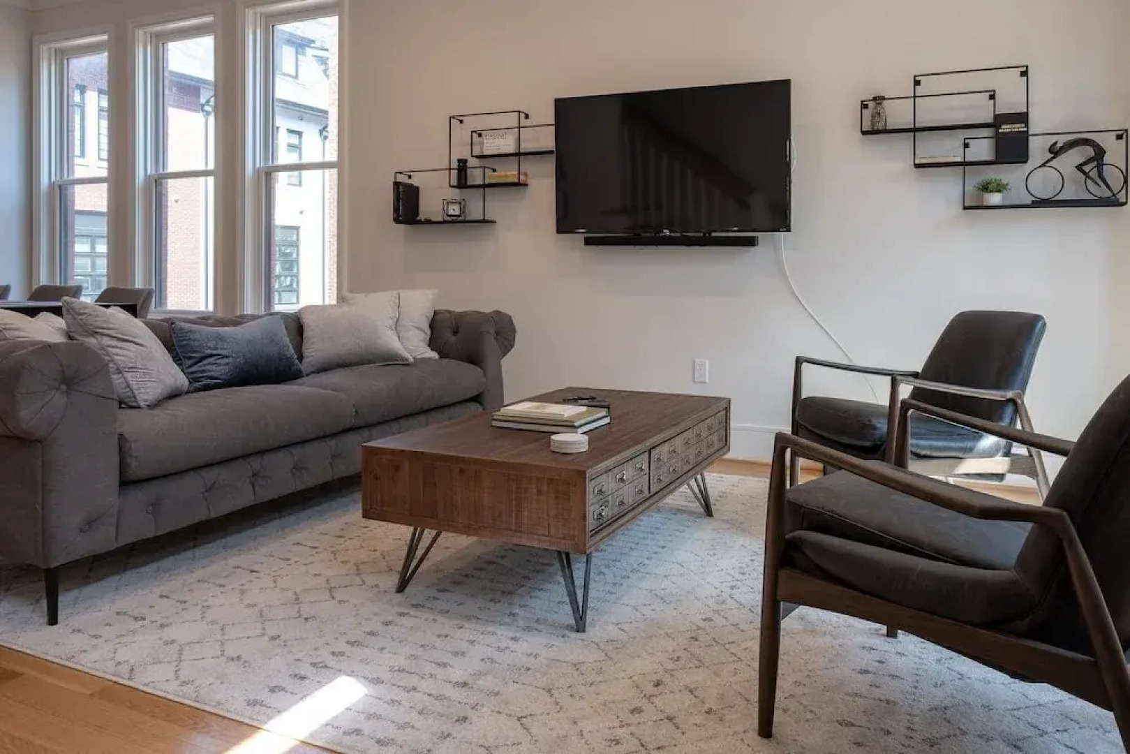 Capitol Hill - Four Bedroom TownHouse