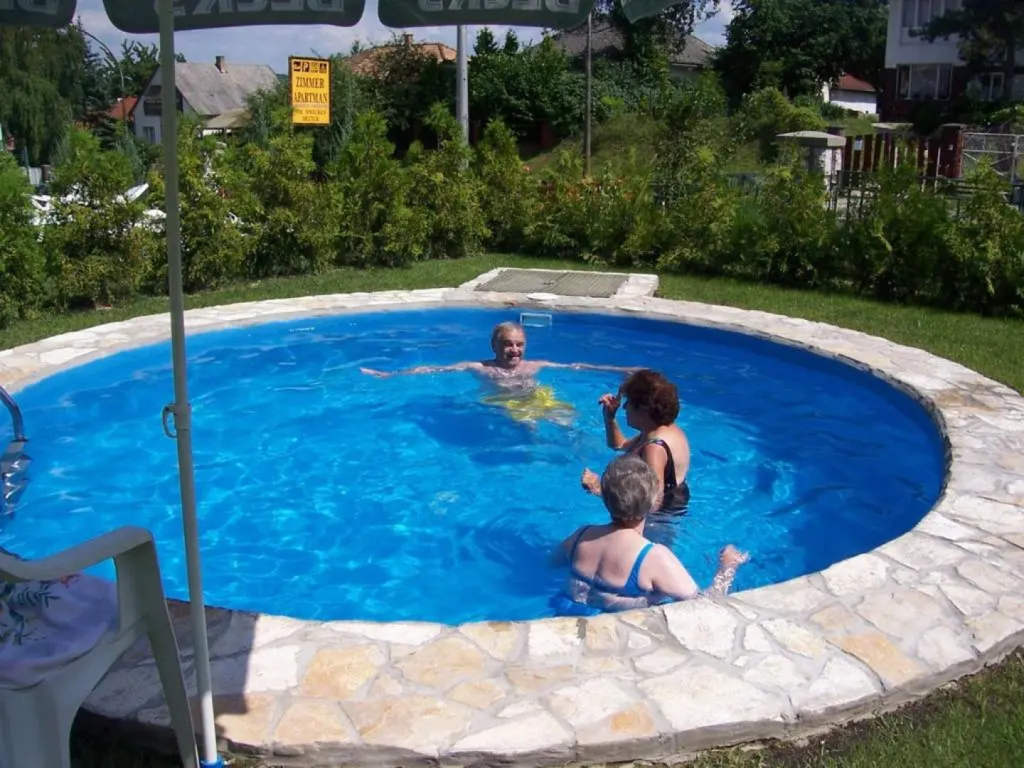 Crystal Apartement A