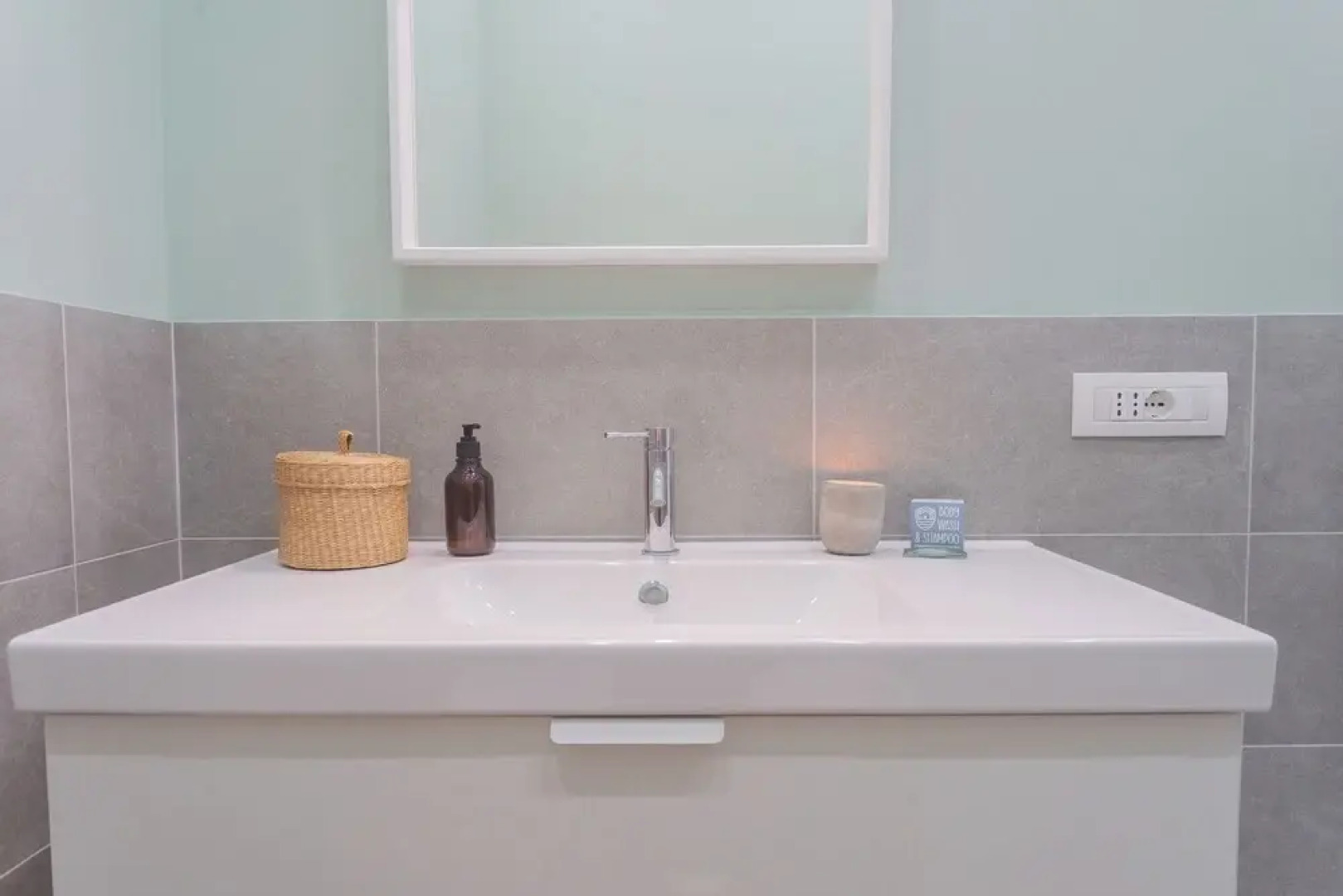 Isola Felice Grandate by Rent all Como