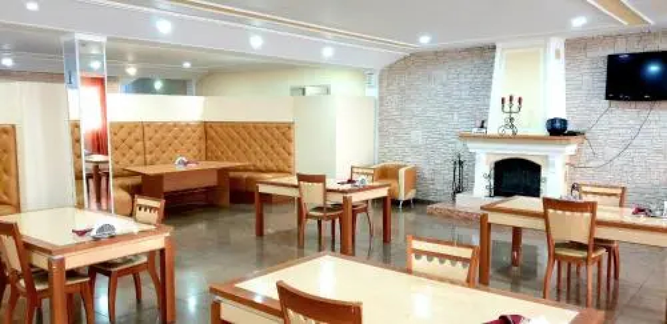 Gostinochyi Kompleks Hillary