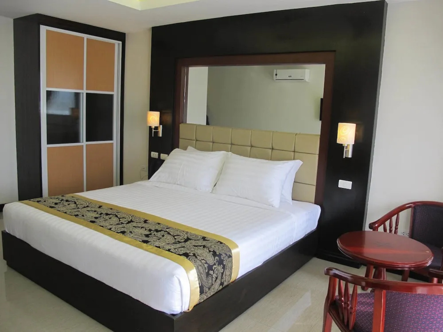 Kay Hotel & Residences