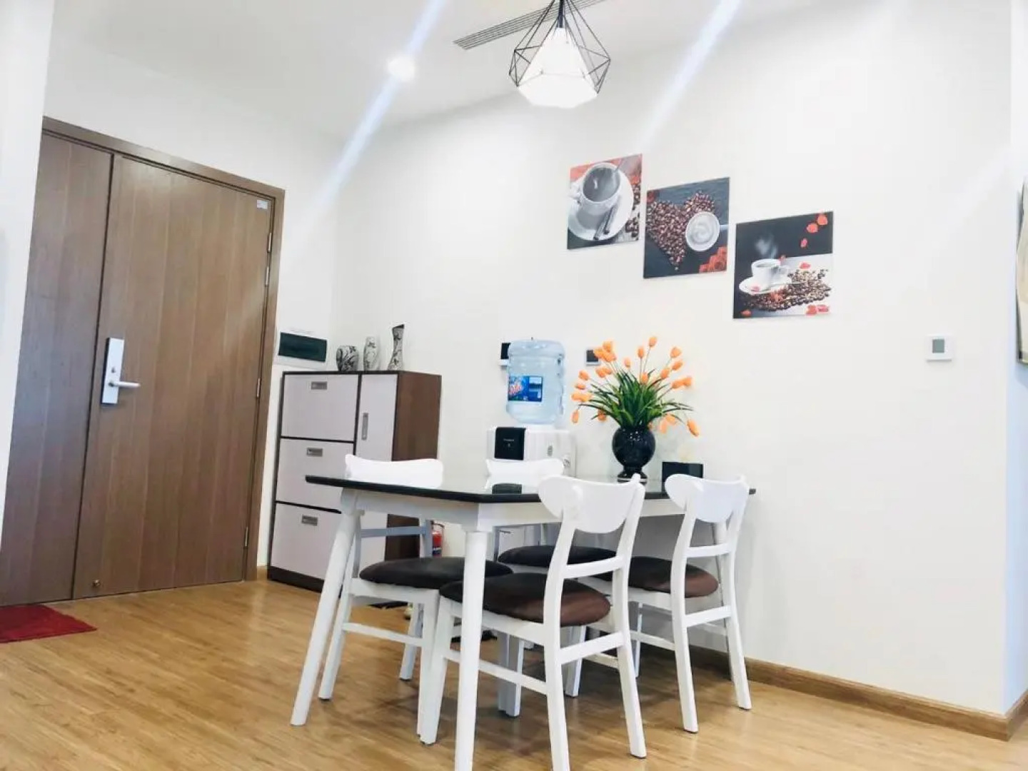 BOM HOMES- VINHOMES METROPOLIS-Service Apartment