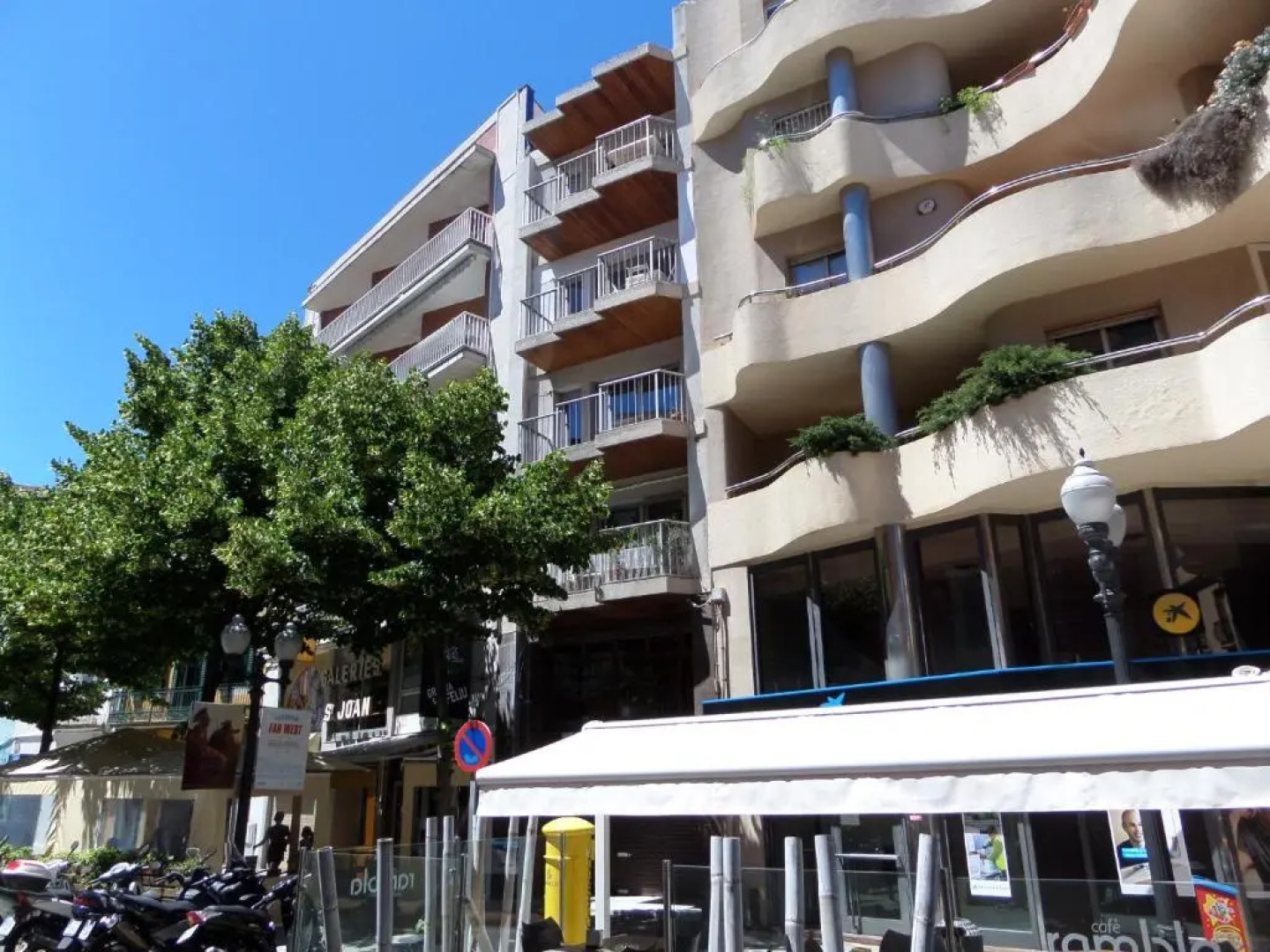 Apartament a la Placeta de Sant Joan 21, 3r
