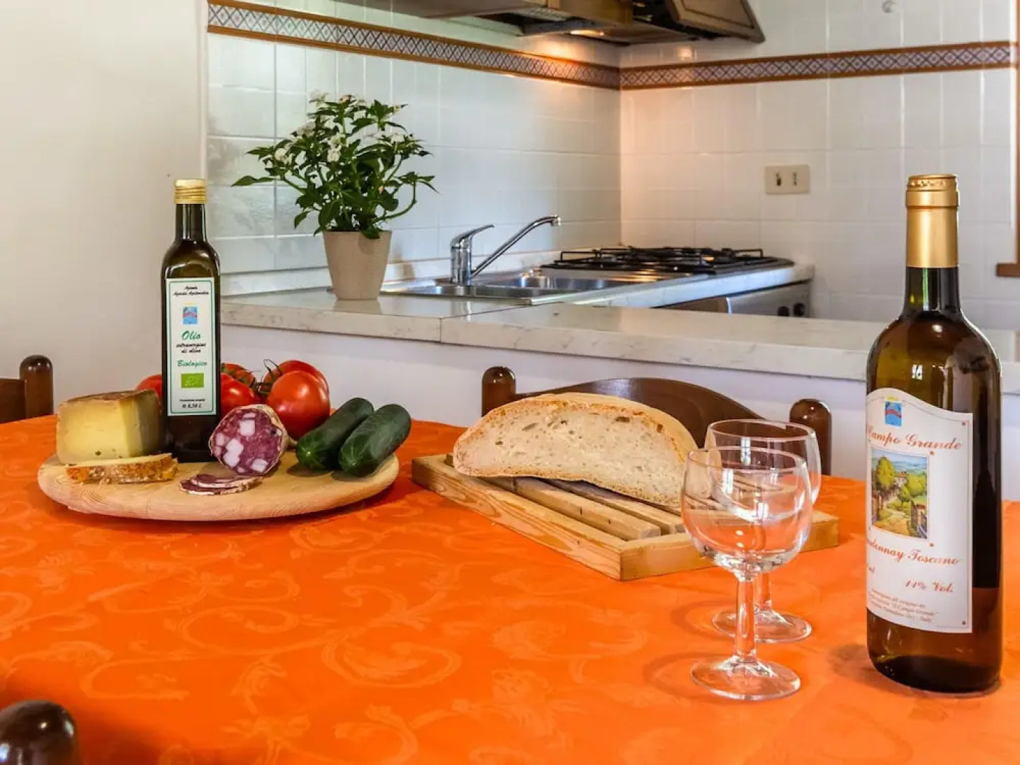 Farmhouse in Tuscany With Panoramic Pool