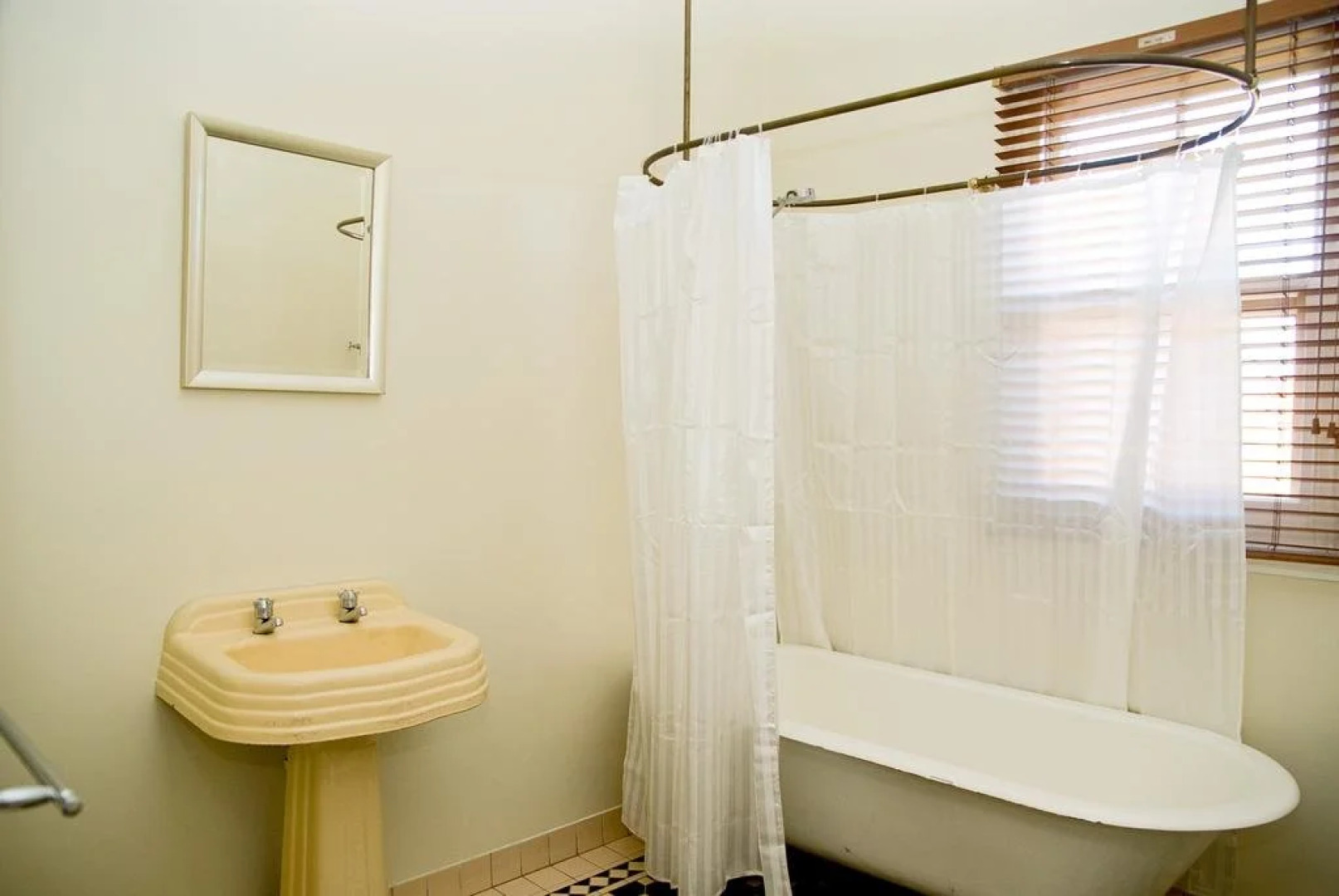 Hermitage Hill Country Retreat & Function Centre