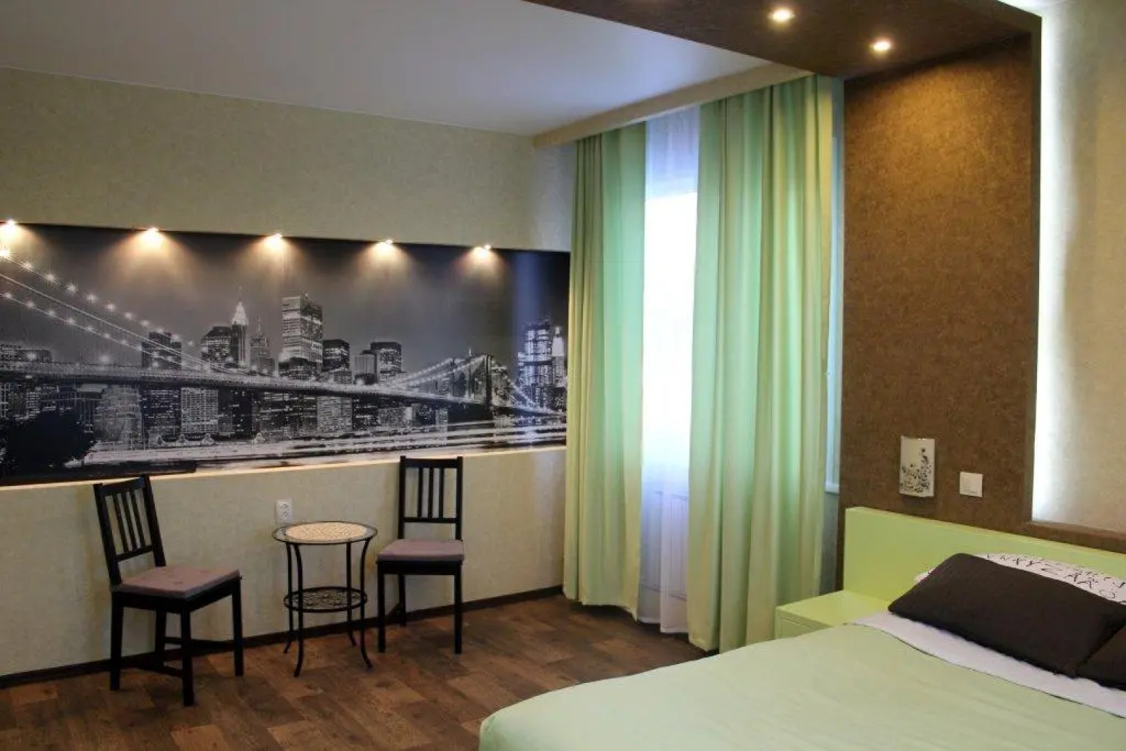 Трак Хаус Гостиница