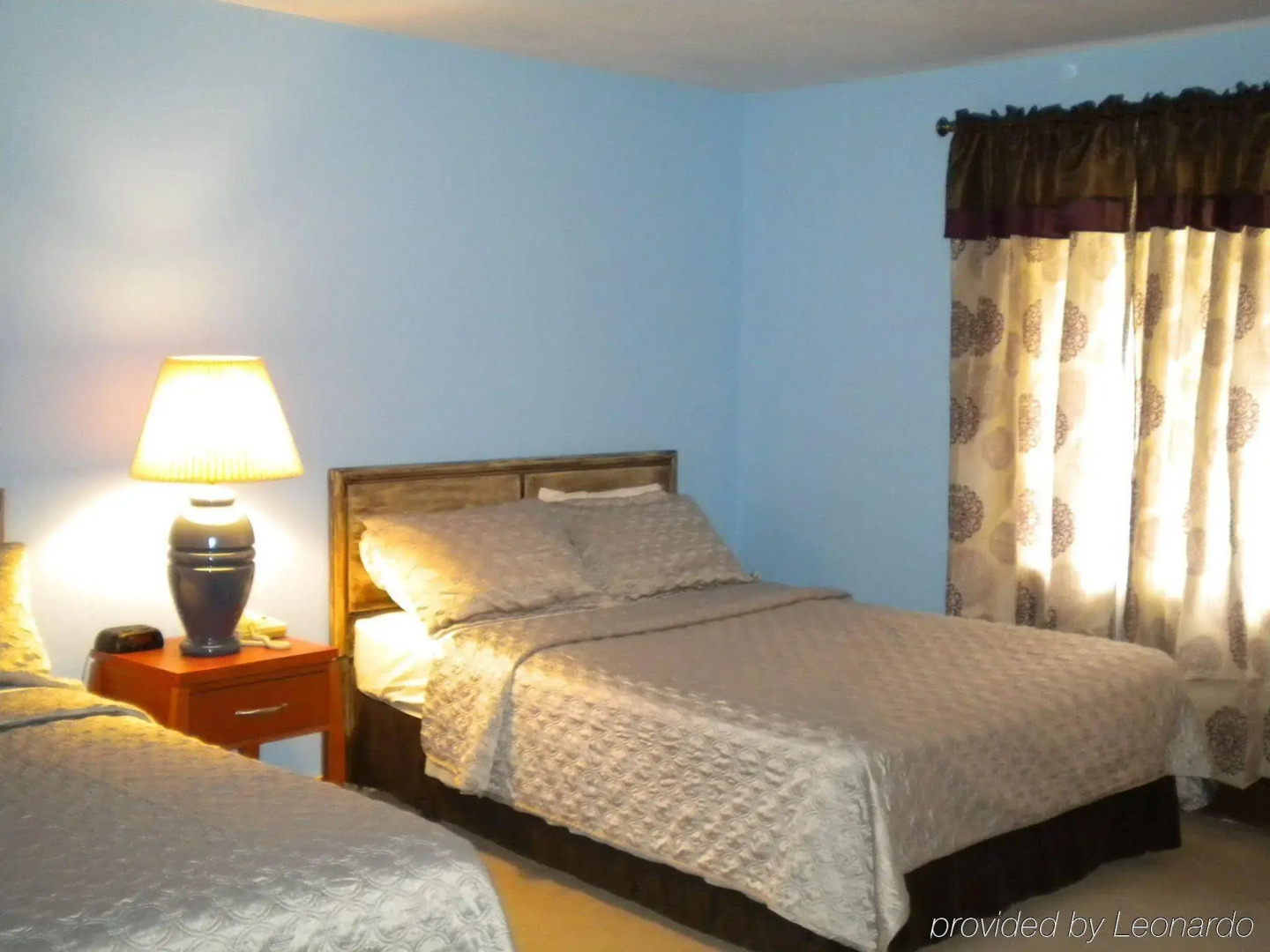 Valley Hi Motel - Near Winter Park Visitor Center